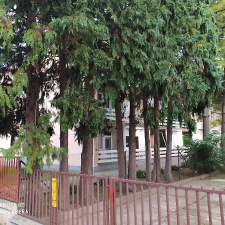Erdei Apartment